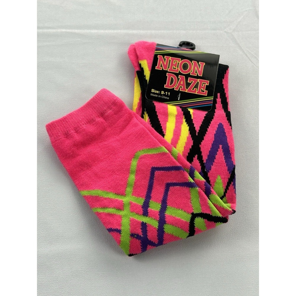 Neon Daze Neon Pink Crew Socks Geometric Abstract 80s Retro Size 9-11 NWT - Picture 7 of 7